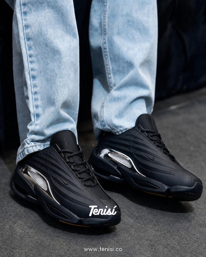 Nike Air Max Hot Step 2 “NOCTA Negro” look 2