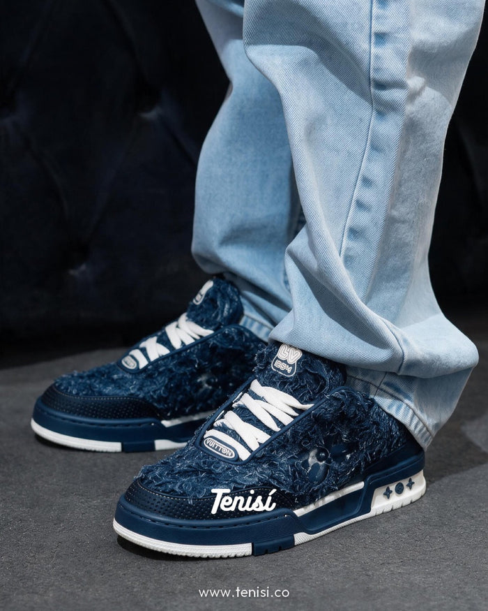Louis Vuitton Trainer “Denim Azul Flecos” look 2