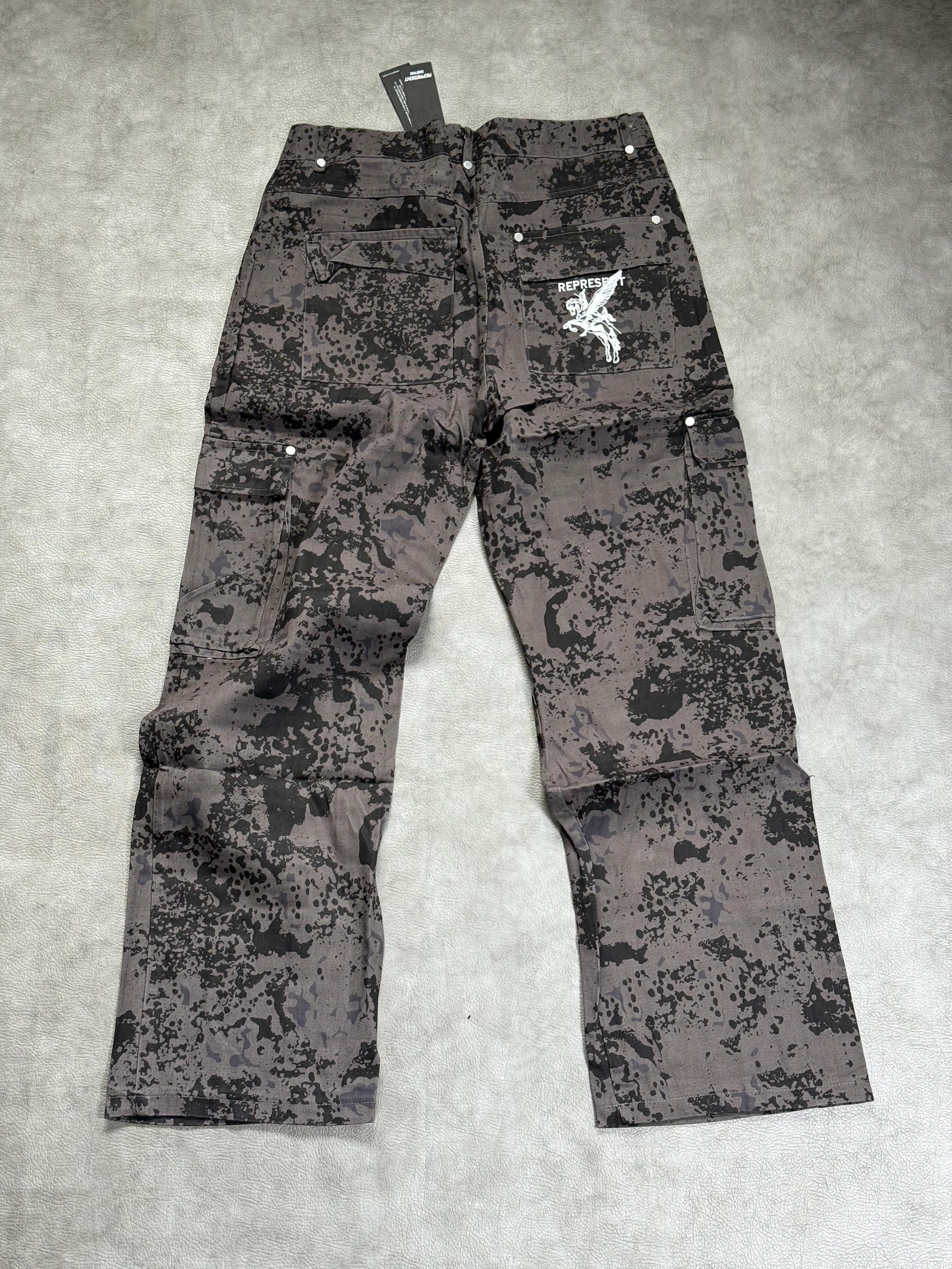 Pantalón Cargo Represent