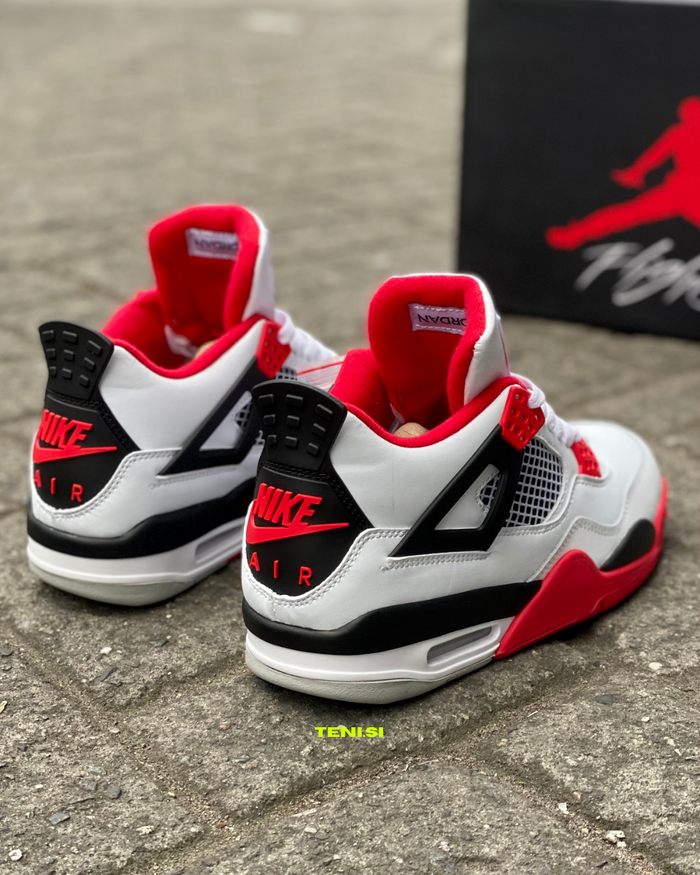 Air Jordan 4 “Fire Red” look 2
