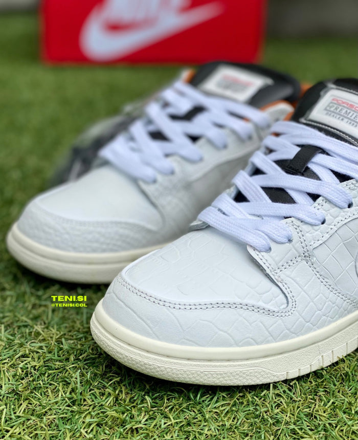 Nike Dunk Low “Porsche Edition” look 2