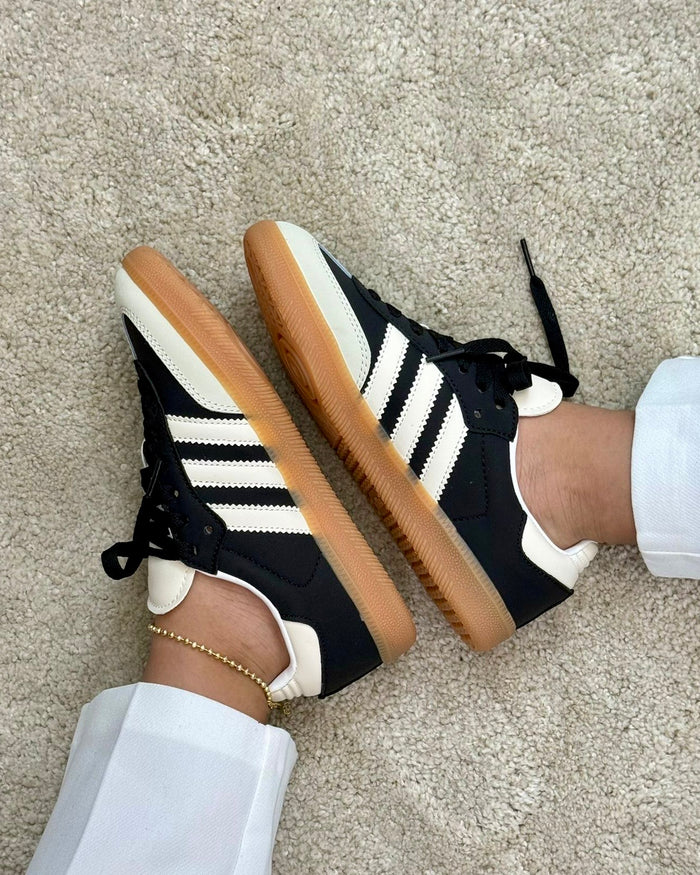 adidas Samba “Panda” look 1