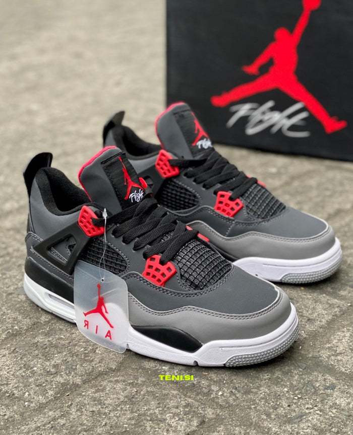 Air Jordan 4 “Infrared” look 3