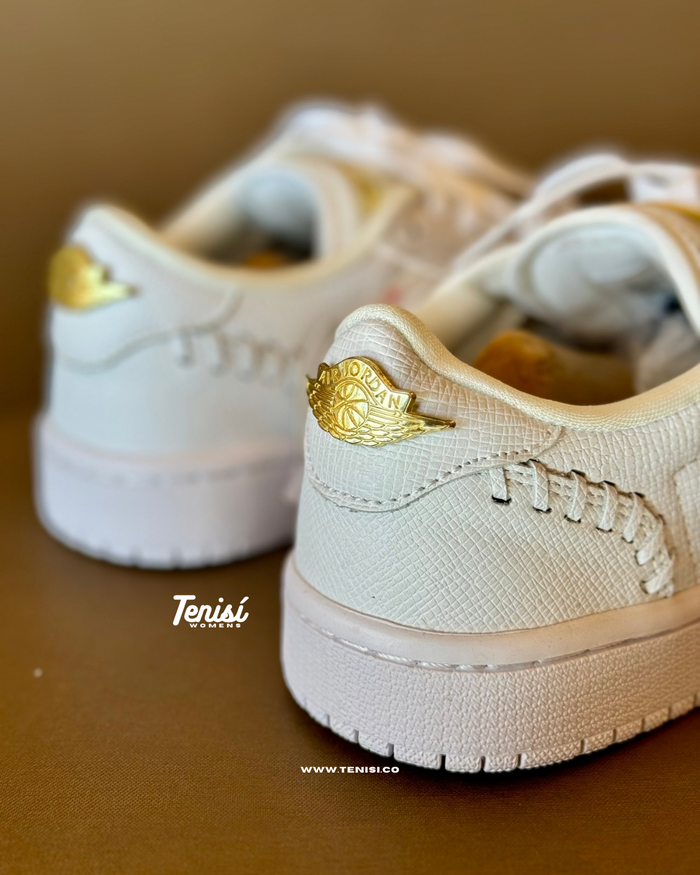 Nike Air Jordan 1 Low Method of Make Legend Light Brown look 2