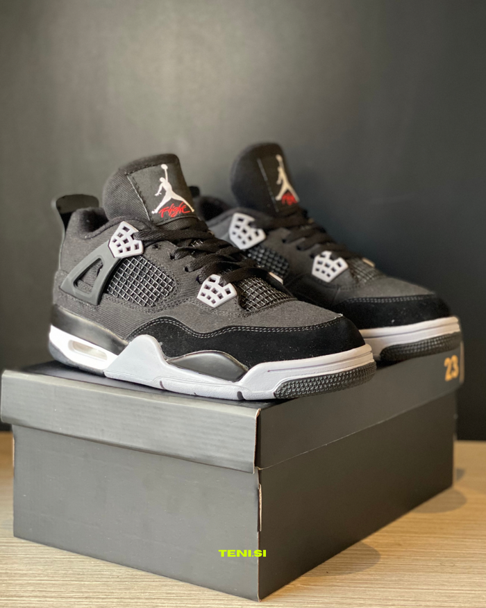 Air Jordan 4 “Black Canvas” look 1