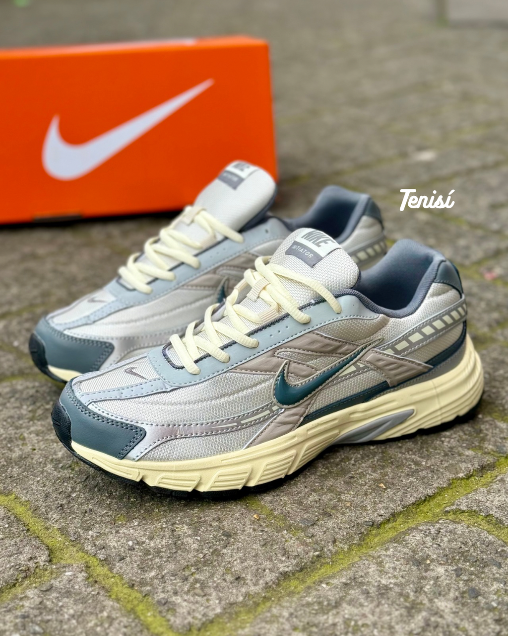 Nike Initiator