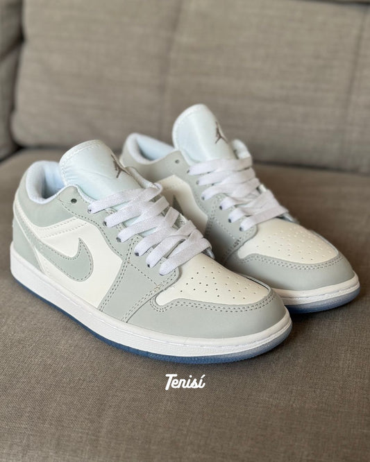 Air Jordan 1 Wolf Grey