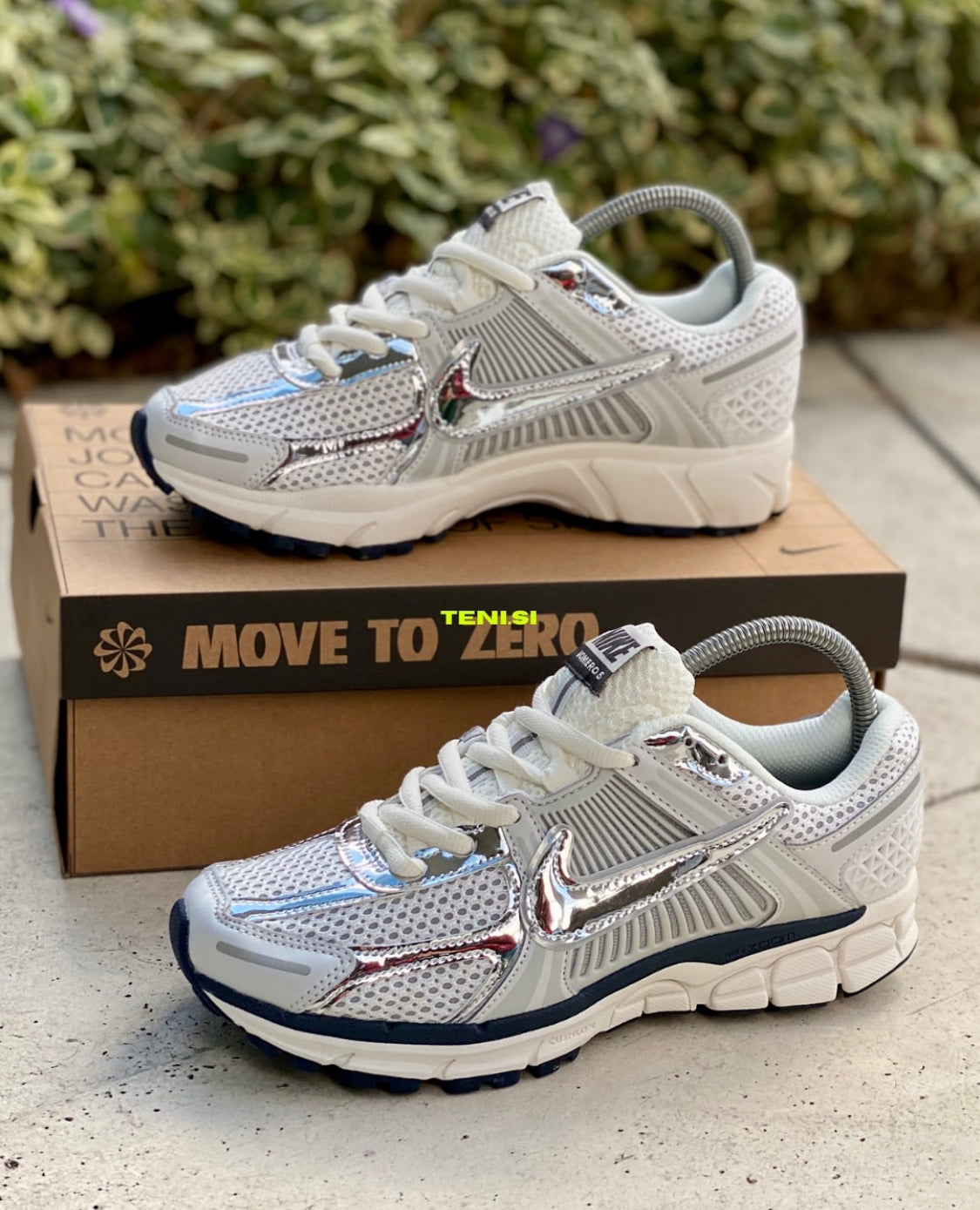 Nike zoom Vomero 5 “Grey”