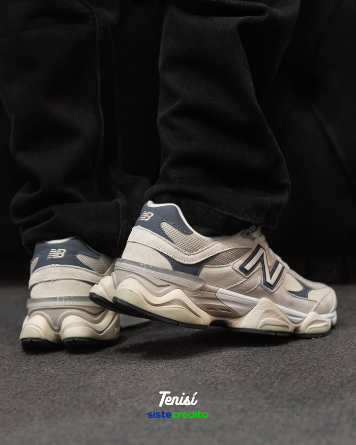 New Balance 9060 “Grey black” look 3