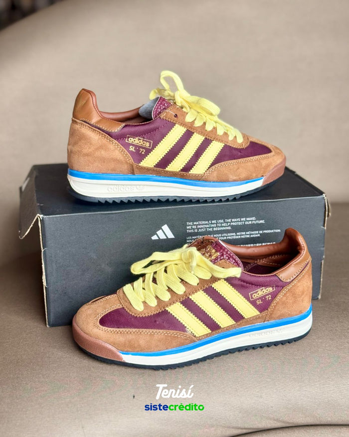 Adidas SL 72 RS Rosette Vinotinto look 1