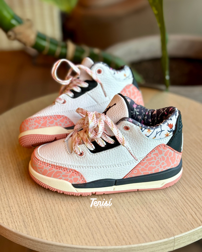 Air Jordan 3 Junior “Pink” look 1