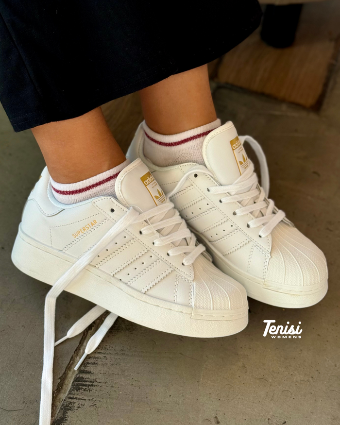 adidas Súperstar Platform “White” look 1