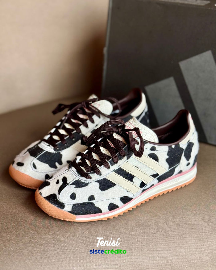 Adidas SL Cow Print Vaquita look 2