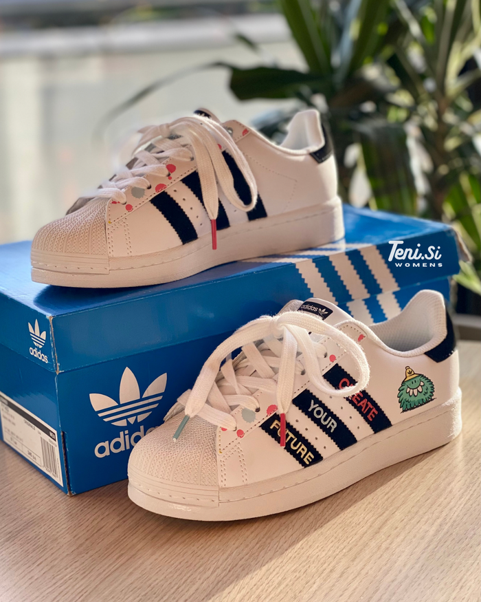 adidas Súperstar “Monster” look 1