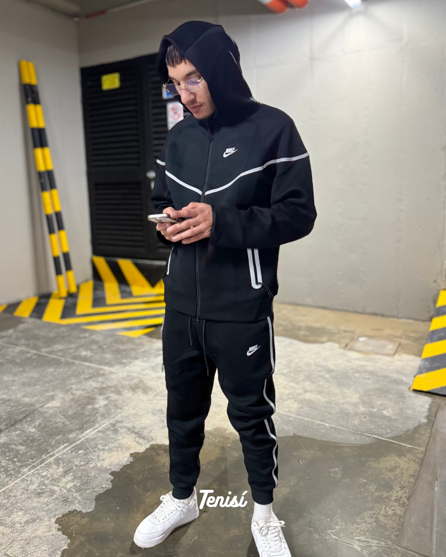 Nike Tech Fleece Tracksuit Reflective "Black” — pago contra entrega en Colombia