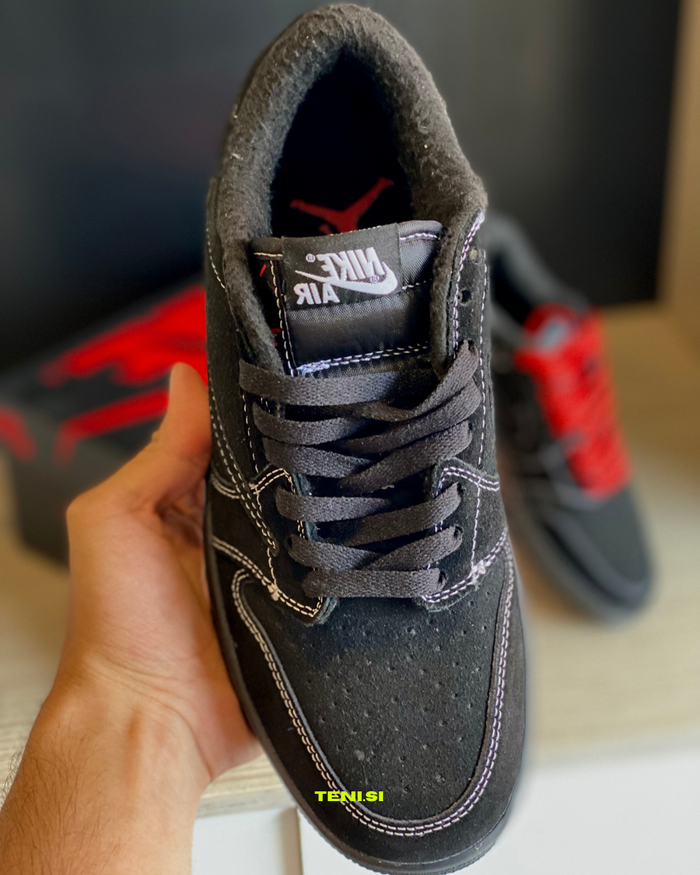 Air Jordan 1 Low x Travis Scott “Black Phantom” look 2