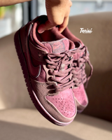 Nike Dunk Low Sb “City Of love” vista 4