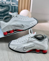 Nike Shox R4 “Grey” vista 2