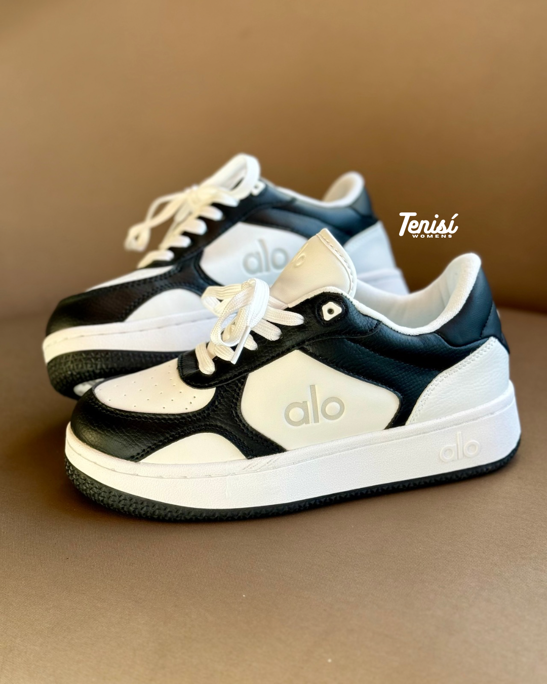 Alo Recovery Mode Sneaker “Panda”