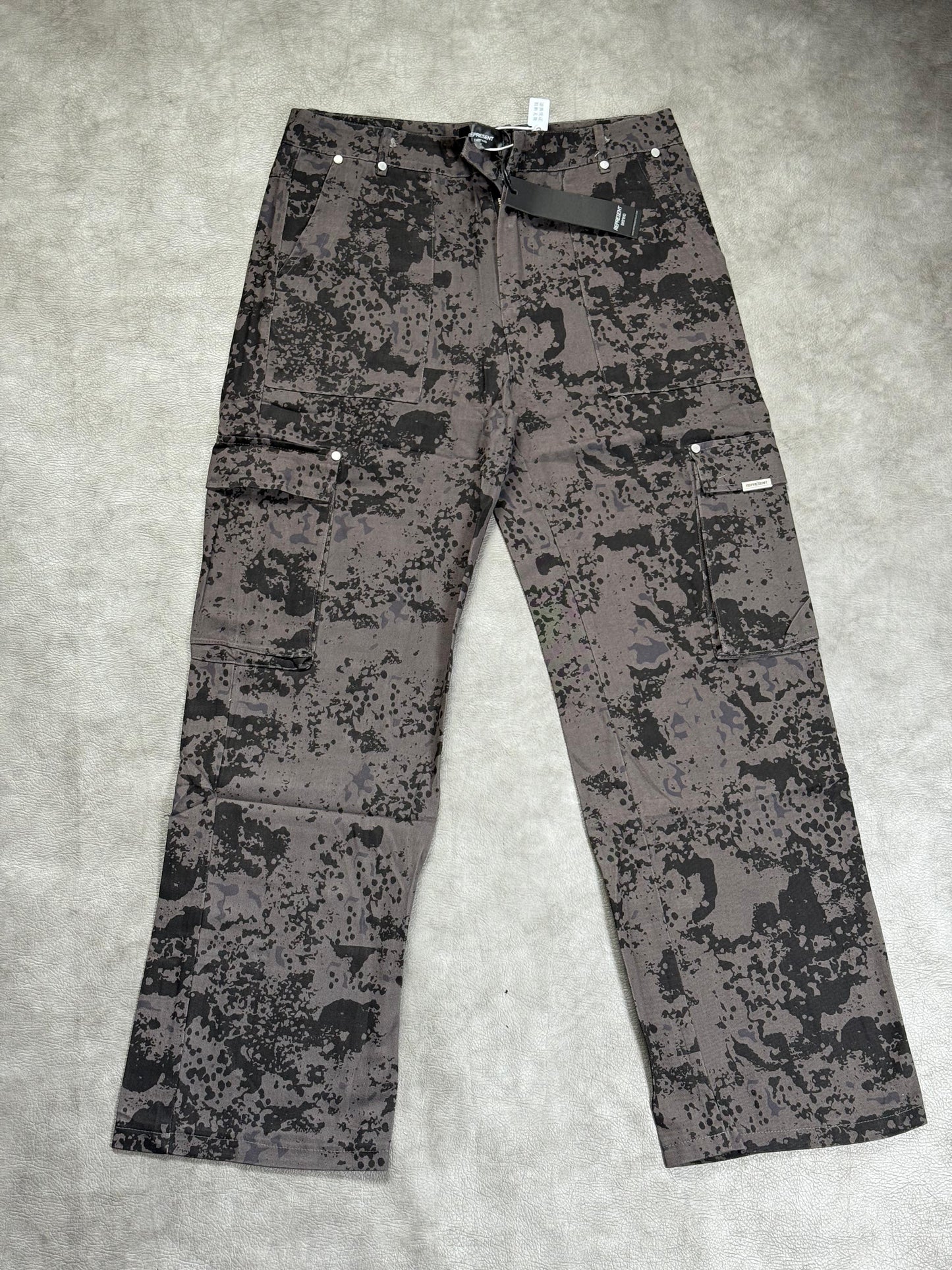 Pantalón Cargo Represent