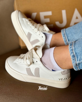VEJA “Beige” vista 4