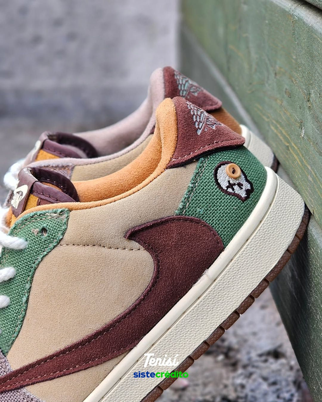 Air Jordan 1 Low “Voodoo” 