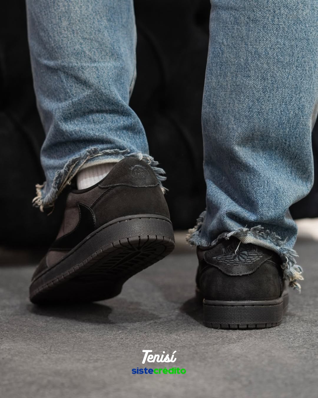 Air Jordan 1 x Travis Scott “CAFE"