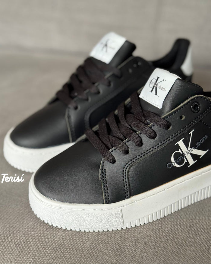 Calvin Klein Chunky Cupsole Black look 1