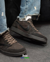Air Jordan 1 x Travis Scott “CAFE" vista 7