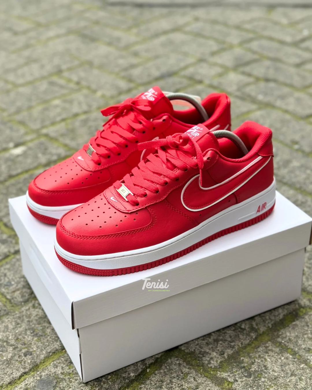 Nike Air Force 1 Low  “Fire Red”