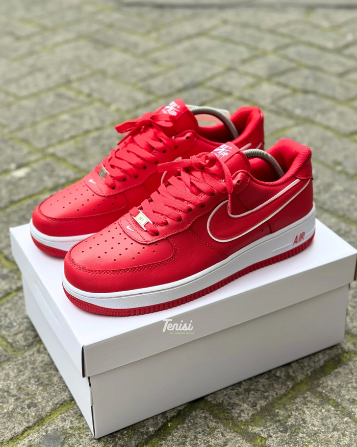 Nike Air Force 1 Low  “Fire Red” look 2
