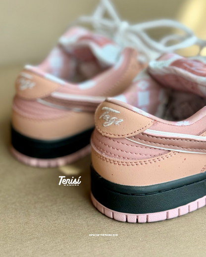 Nike Dunk Low Lobster Pink