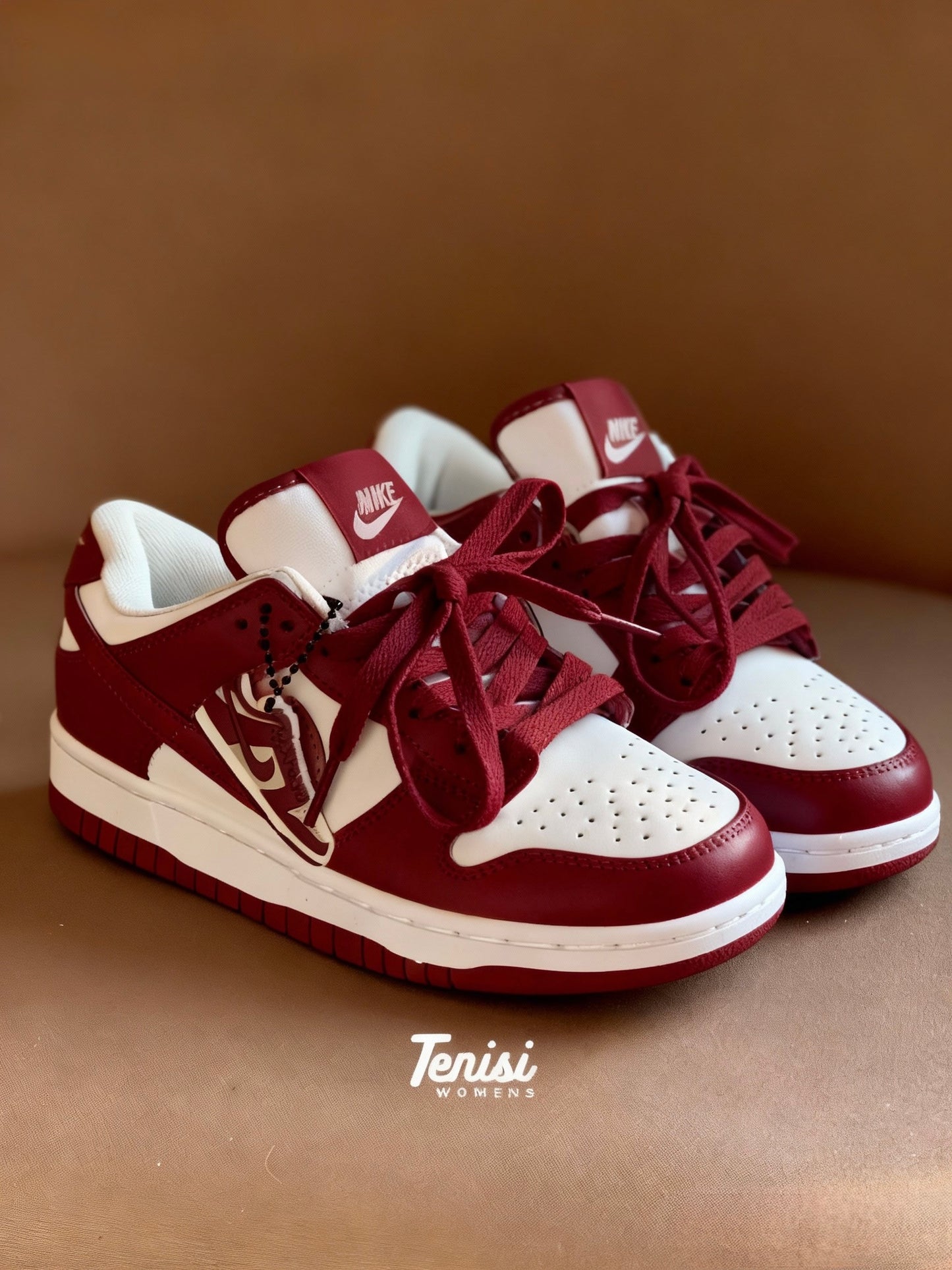 Nike Dunk Low x Tenisi “Rossete”