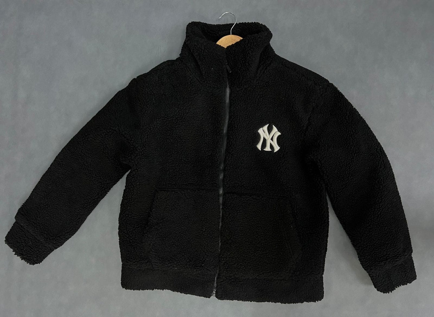 MLB Ovejo Jacket “ New York Yankees Equipments”