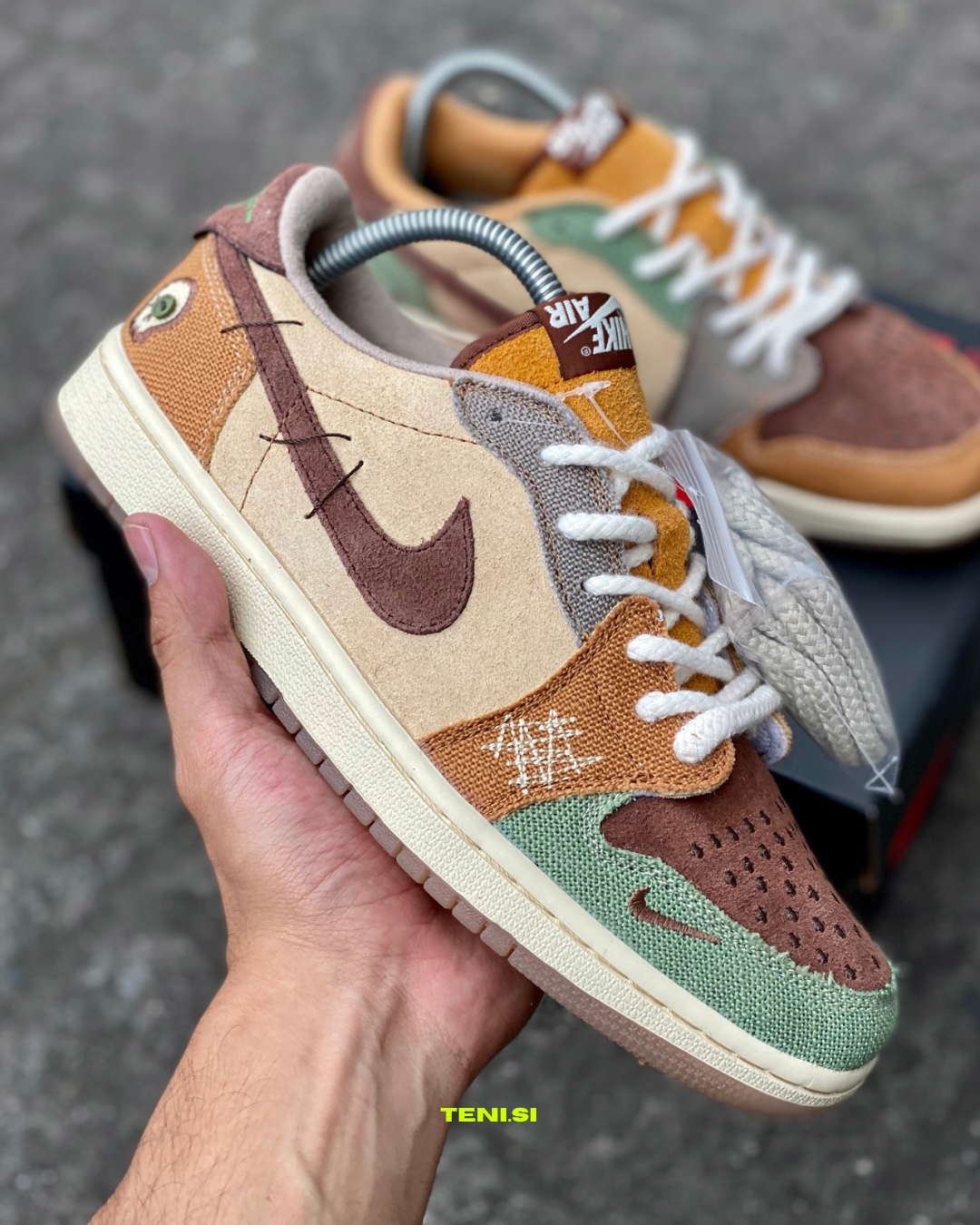 Air Jordan 1 Low “Voodoo” 