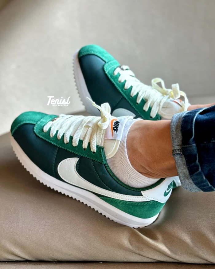 Nike Cortez “Green” look 3