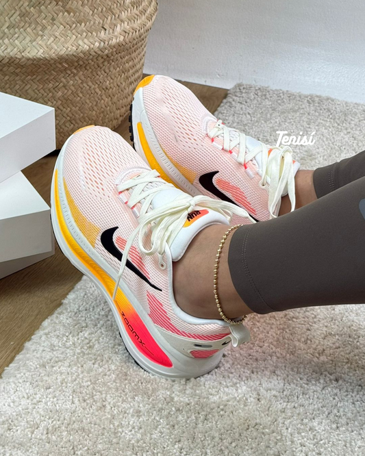 Nike Vomero 18 “White Pink”