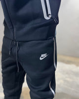 Nike Tech Fleece Tracksuit Reflective "Black” vista 3