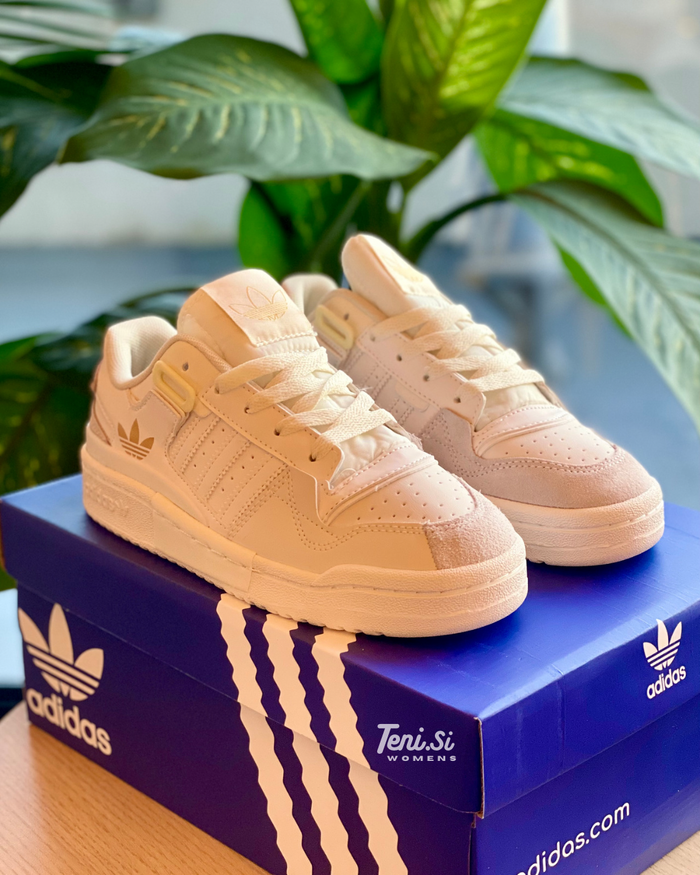 adidas Fórum “Triplo Branco” look 1