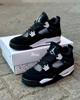 Air Jordan 4 “White Thunder” vista 1