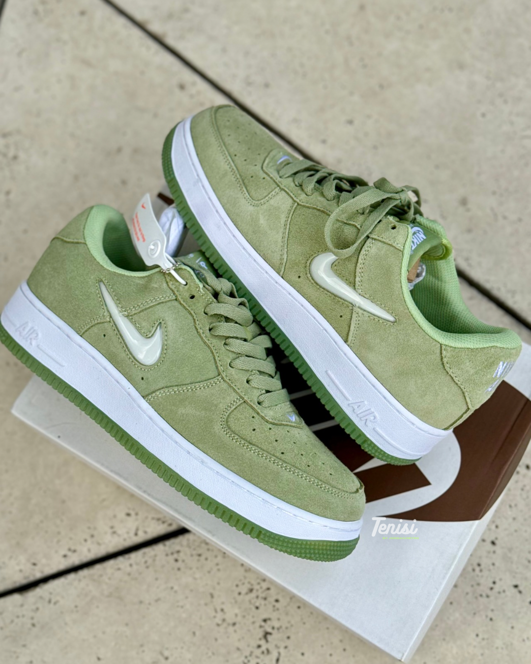 Nike Air Force 1 Low “Just Do It Green”