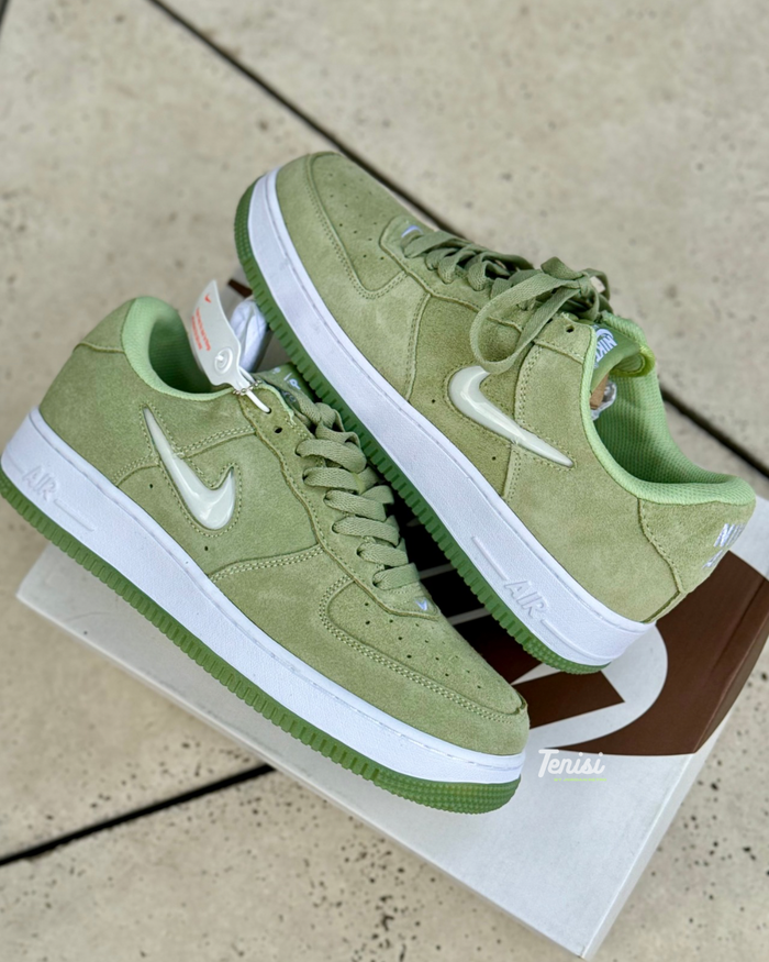 Nike Air Force 1 Low “Just Do It Green” look 5