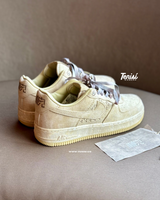 NIKE AIR FORCE 1 LOW NAI-KE TAN CANVAS vista 3
