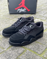 Air Jordan 4 RM “Black Cat” vista 1