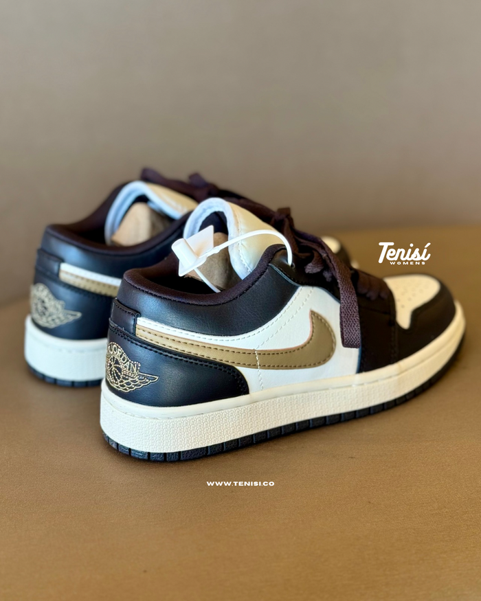 Air Jordan 1 Low “Shadow Brown” look 1