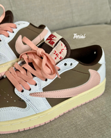 Air Jordan 1 x Travis Scott “Pink” vista 7