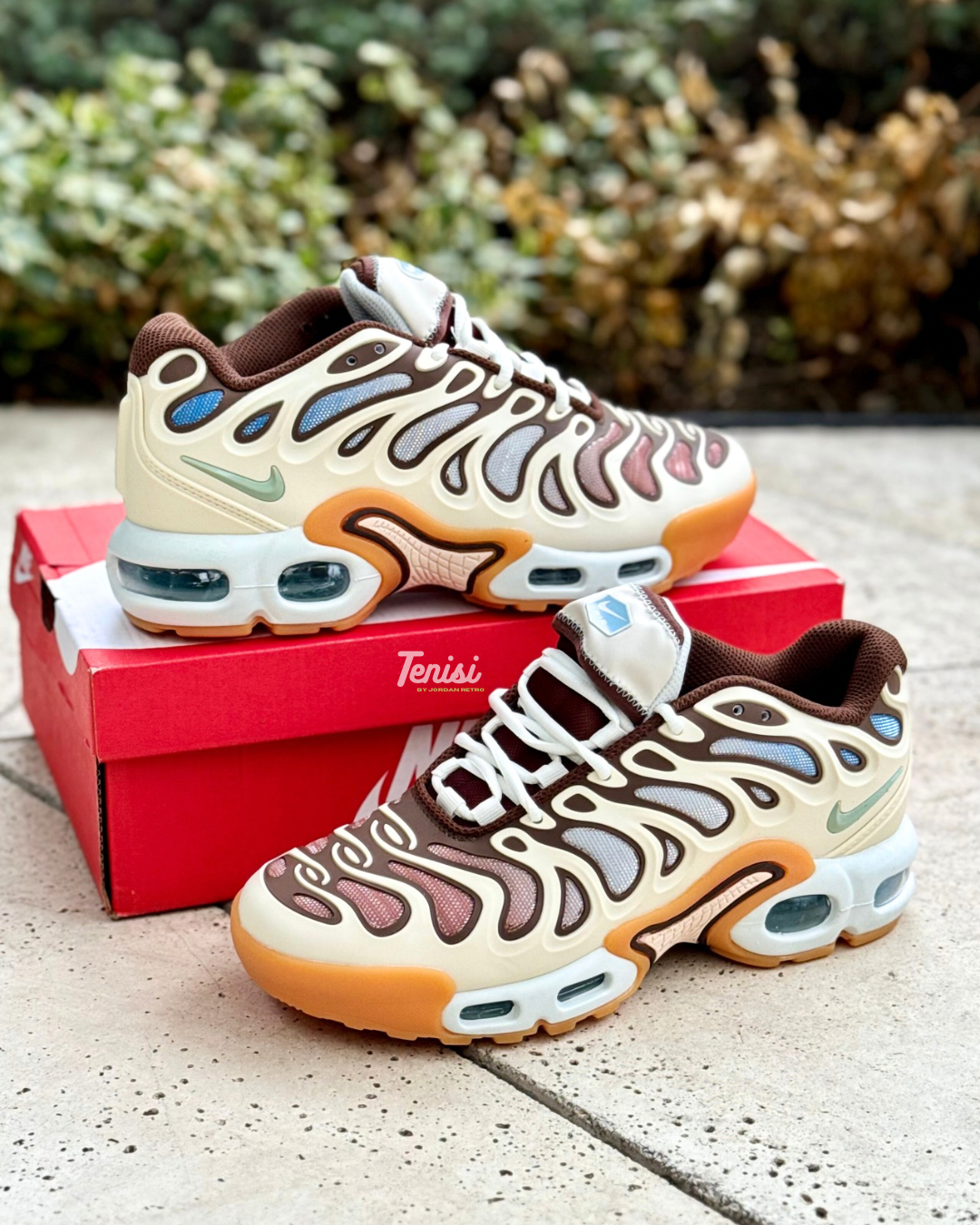 Nike Air Max Plus “Drift”