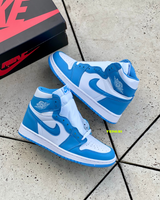 Air Jordan 1 Alto “UNC” vista 2