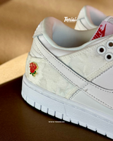 Nike Dunk Low “Give Her Flowers” vista 3