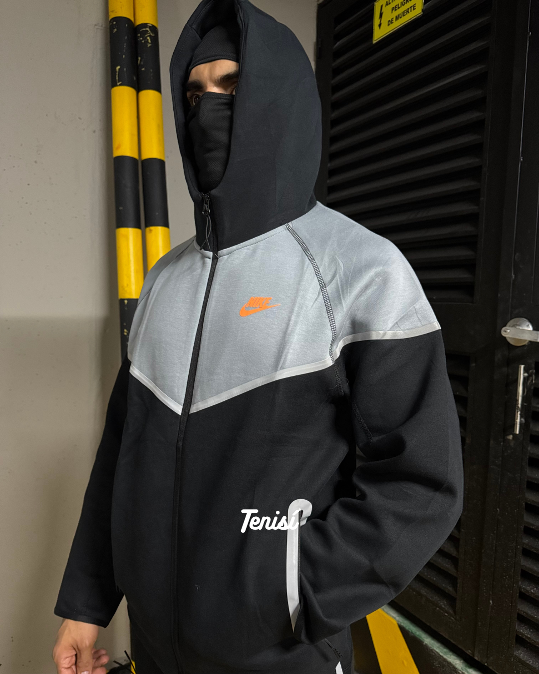 Nike Tech “Grey/Black”